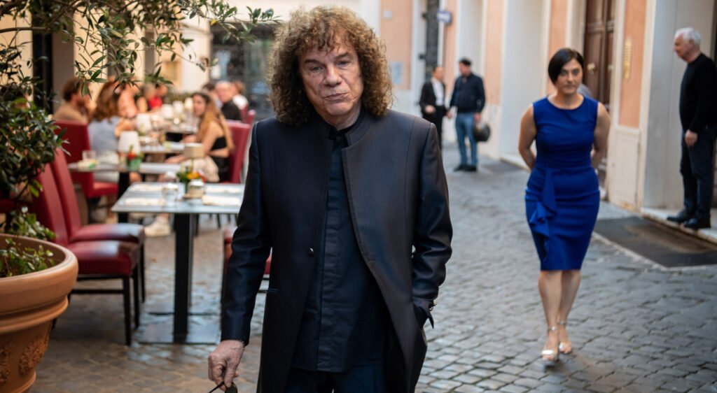 Altezza Riccardo Cocciante – Quanto è Alto il Cantante Italiano? Biografia e Dettagli Completi altezza riccardo cocciante